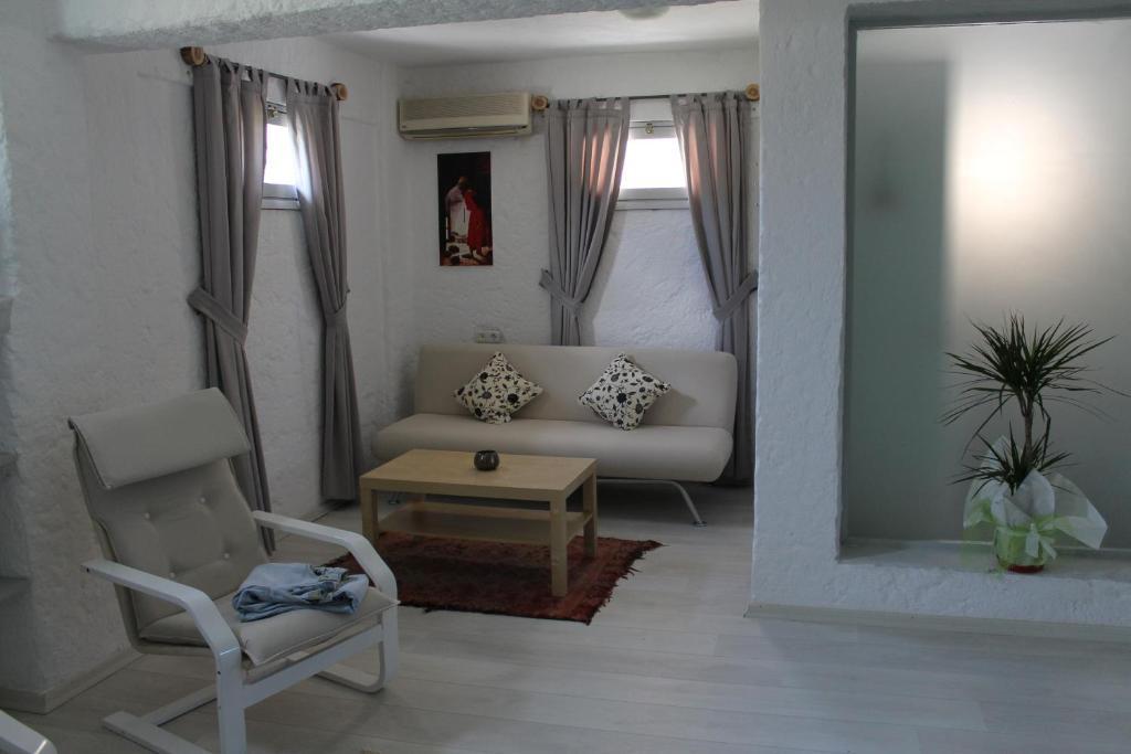 Bizim Ev Hotel (Adults Only) Alaçatı Zimmer foto